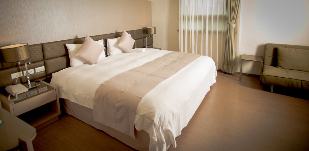 Shin Yuan Celeb Metro Hotel Hsinchu Buitenkant foto
