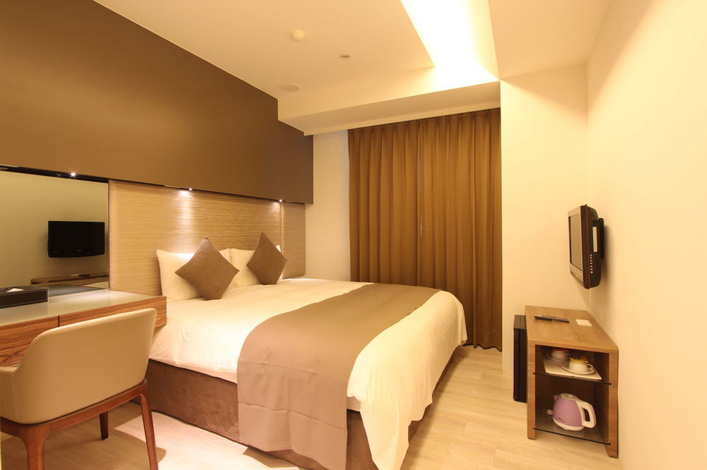 Shin Yuan Celeb Metro Hotel Hsinchu Buitenkant foto